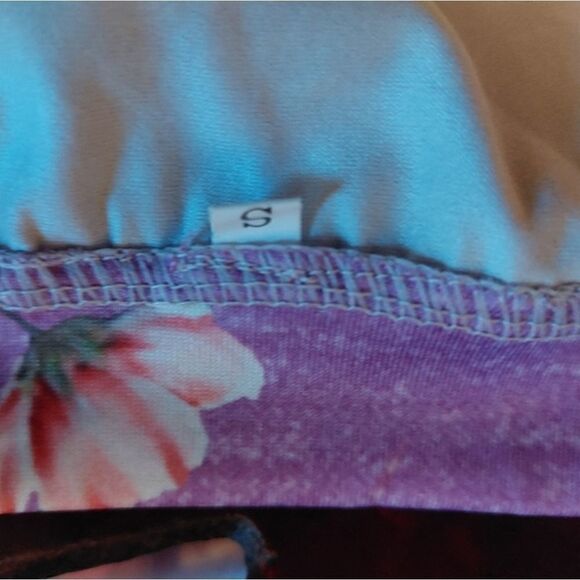 Zulily floral top - Picture 5 of 5